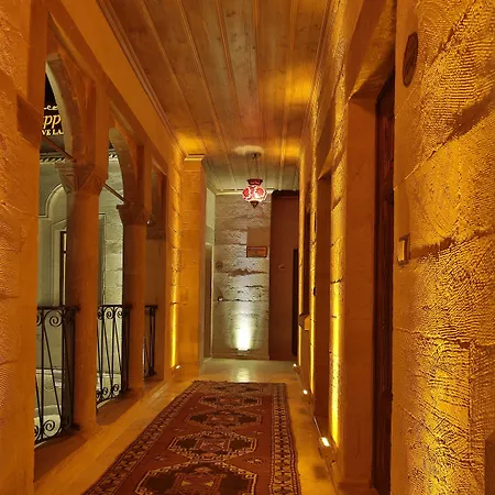 מלון Cappadocia Cave Land 3*
