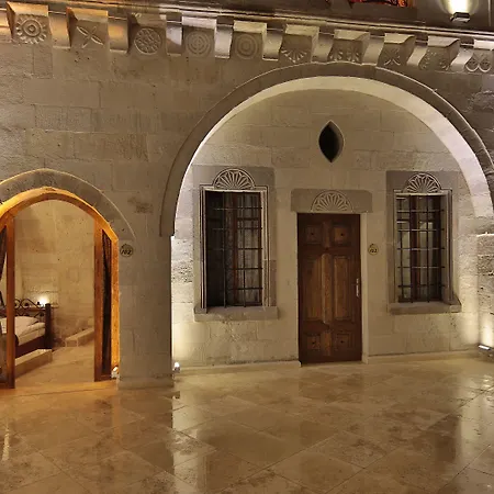 מלון Cappadocia Cave Land 3*