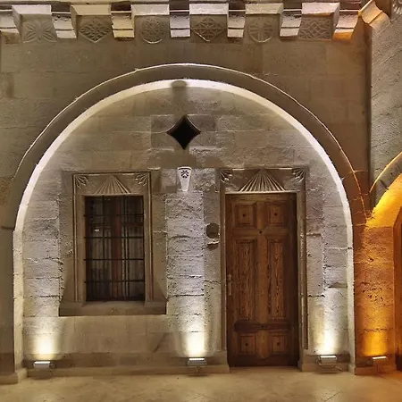 מלון Cappadocia Cave Land 3*